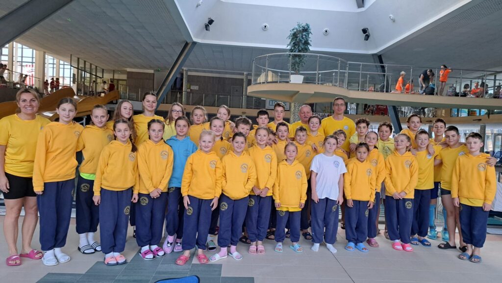 Mestský plavecký klub Tvrdošín doniesol 65 medajlí!